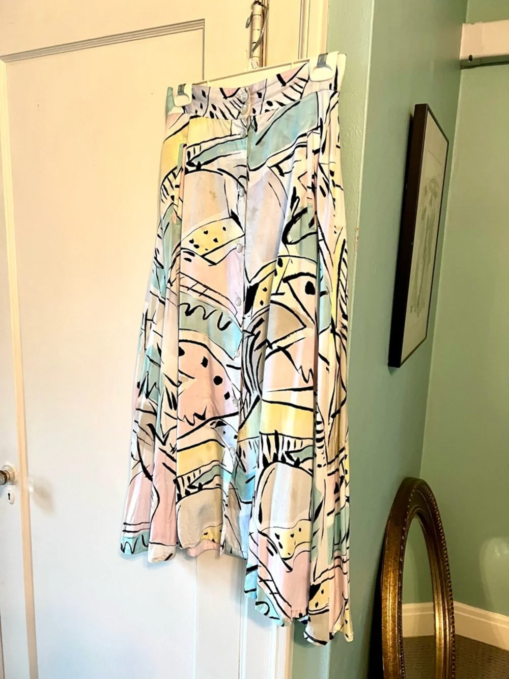 Vintage A-line Skirt with Abstract print, 2front pockets, buttondown front sz 10 - Picture 3 of 6